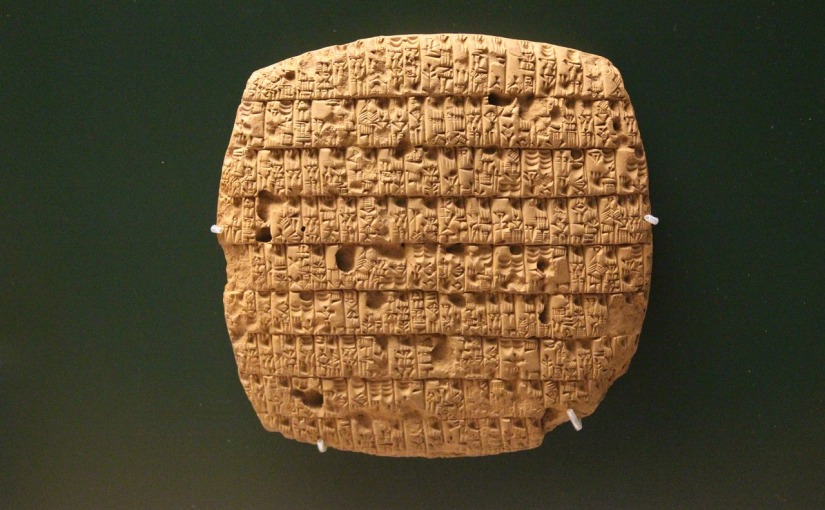 Laboratorio sulla scrittura: dal cuneiforme agli ideogrammi di oggi.